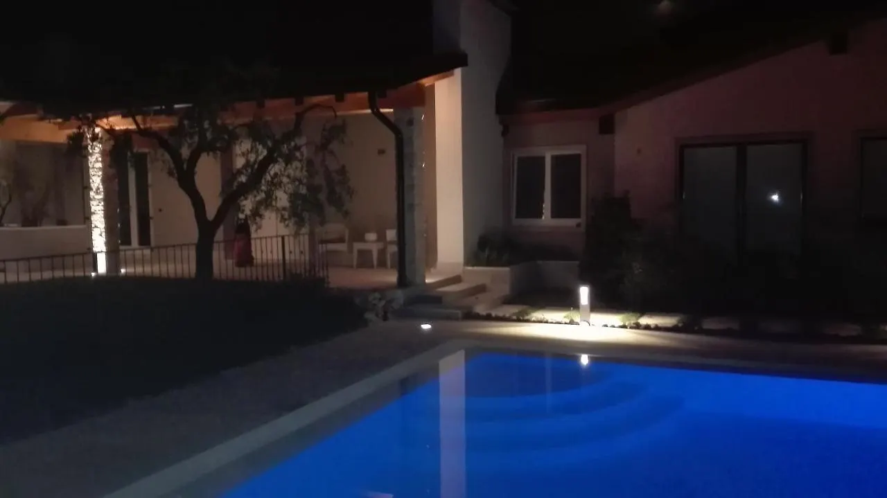 شقة Casa Pergola 2 - Fronte Piscina, Parking باردولينو