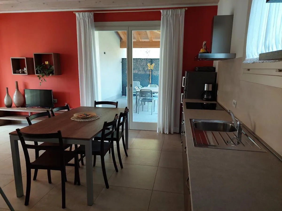 Casa Pergola 2 - Fronte Piscina, Parking דירה ברדולינו