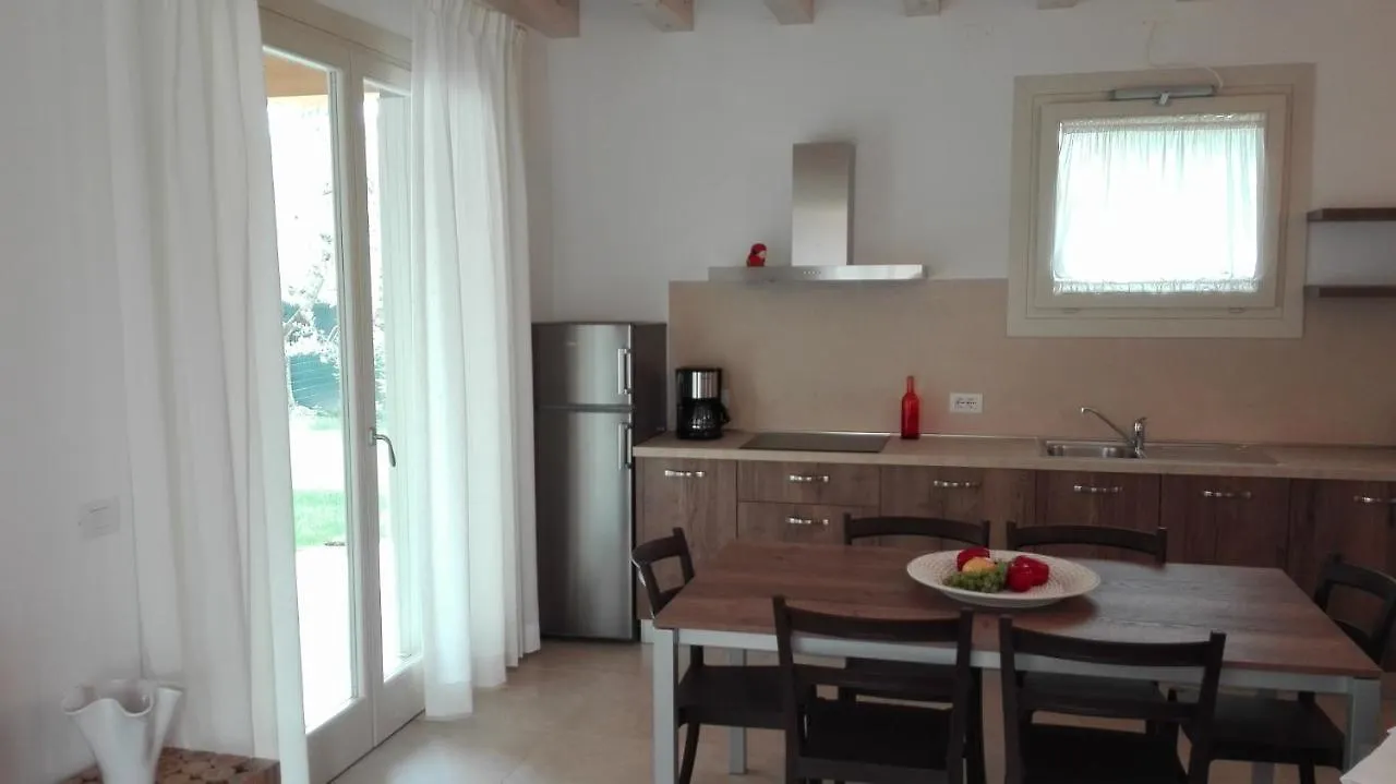 Casa Pergola 2 - Grazioso Appartamento Per 5 Ospiti - Fronte Piscina, Parking Apartment Bardolino